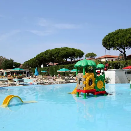 Holiday home Locazione Turistica Camping Classe - Ldd102